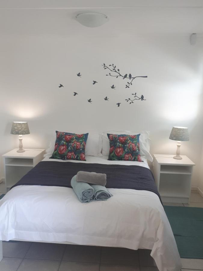 Nevertoforget Birds Haven Port Alfred